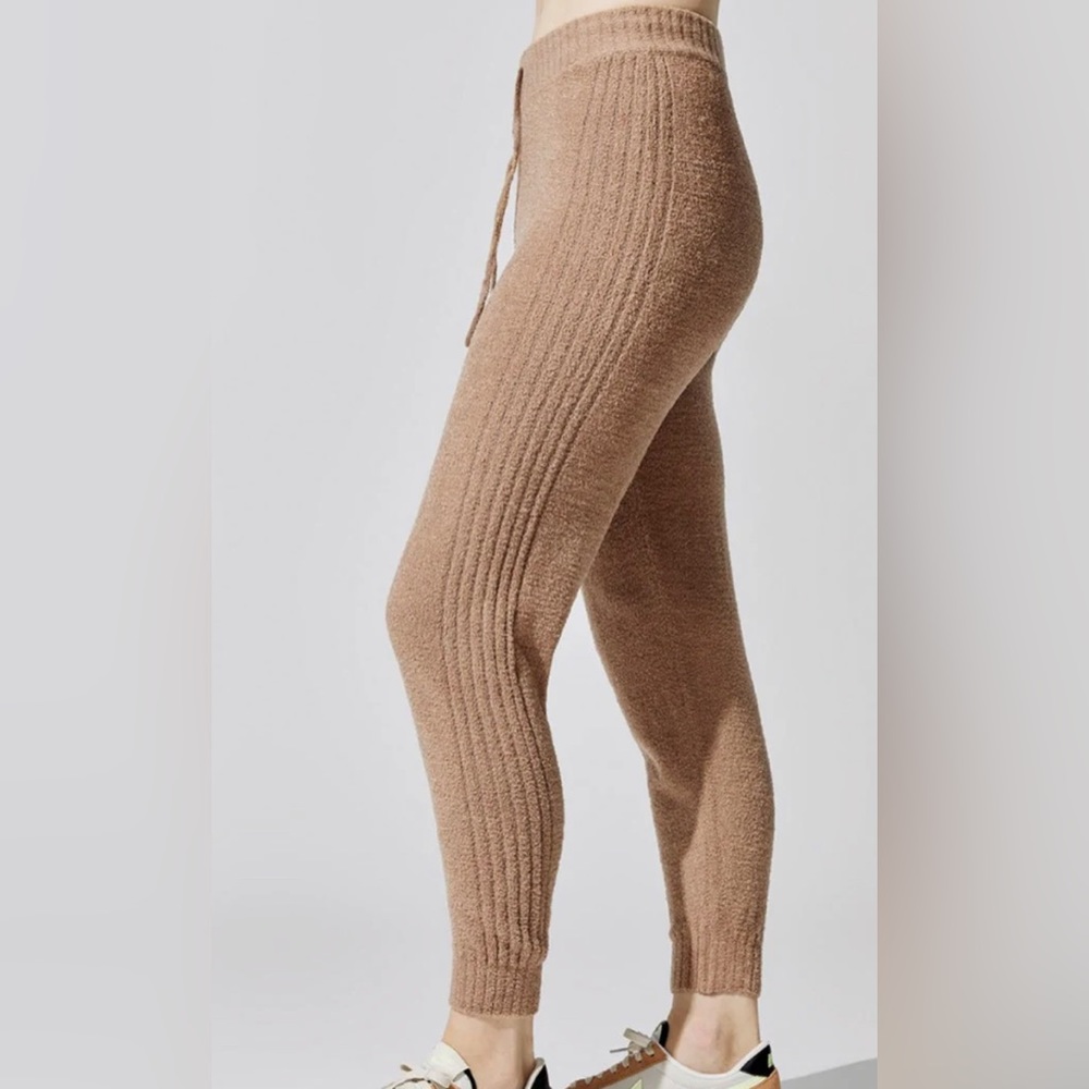 Spiritual Gangster Serenity Jogger / X Small / Camel